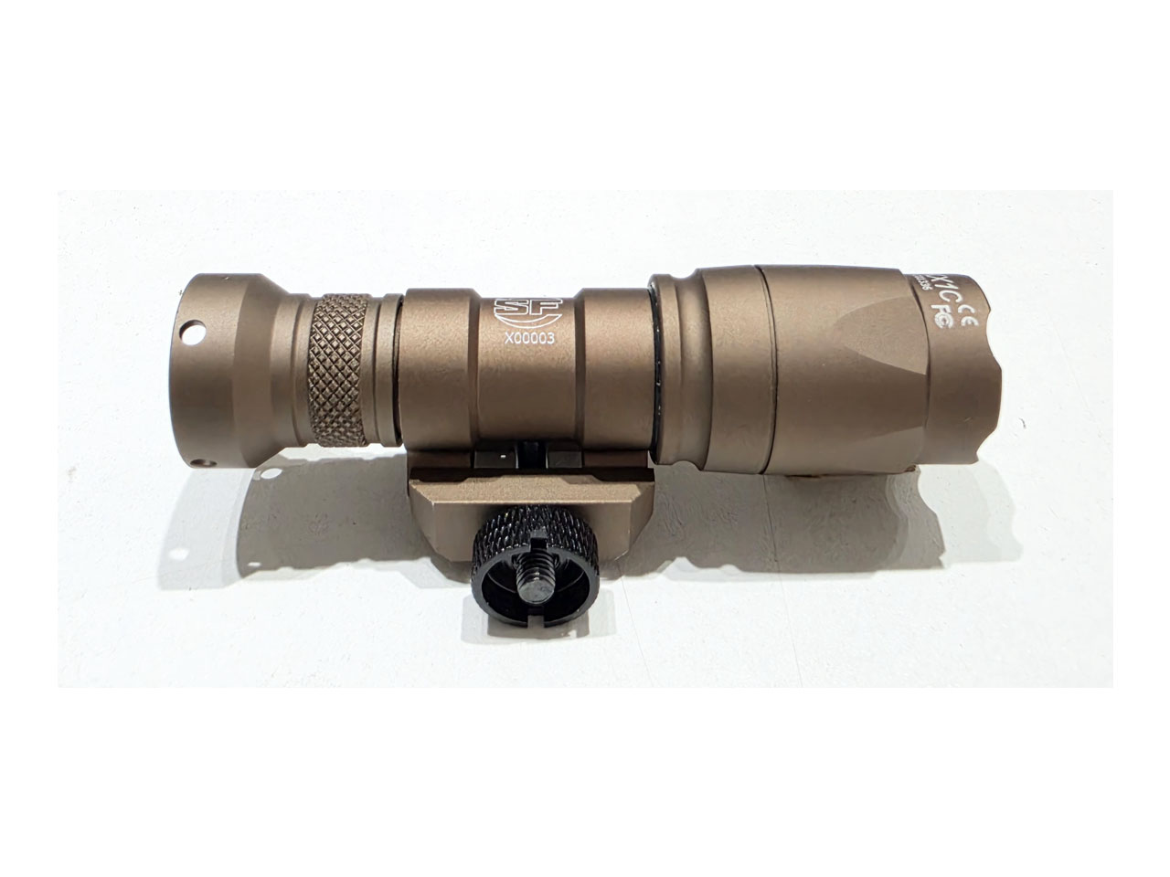 alt="LANTERNA TÁTICA M300 COBRE"